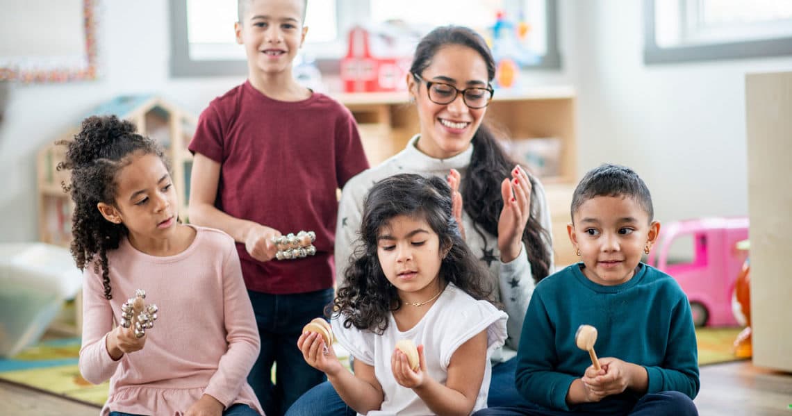 Individuelle Lösungen für Kinderbetreuung und Seniorenpflege: Von der Vermittlung bis zur Betreuung