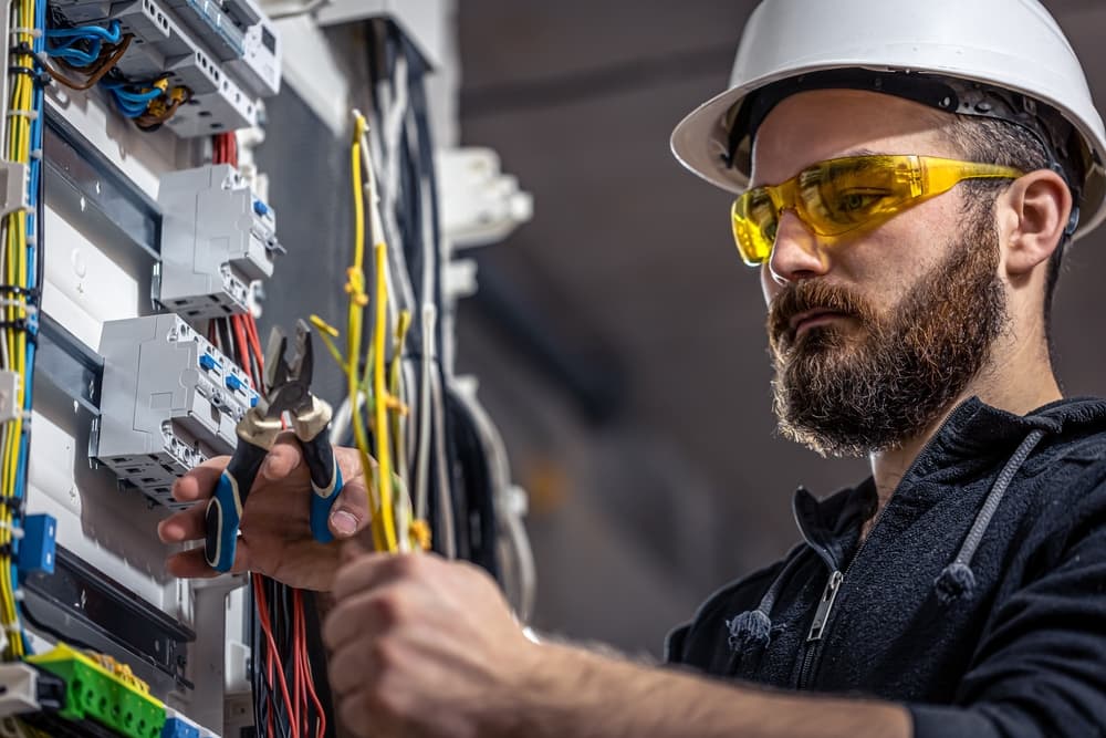 Elektriker Notdienst: Rund um die Uhr erreichbar für Ihre Elektroinstallation