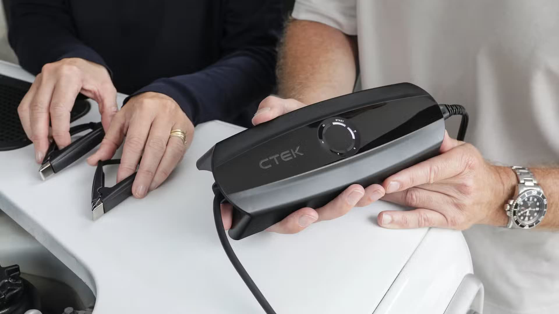 Batterieladegerät 12V: Qualität, die Sie vertrauen können