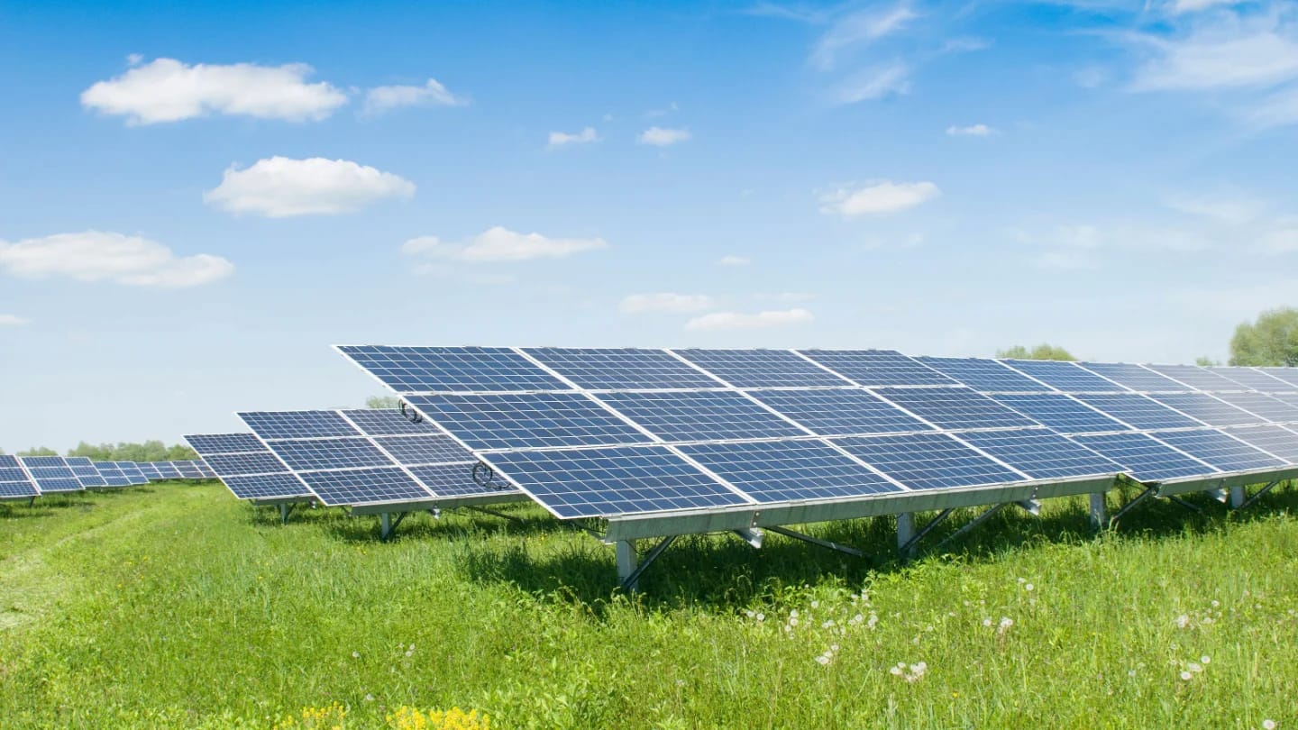 Photovoltaik Falkensee in urbanen Gebieten: Herausforderungen und Lösungen