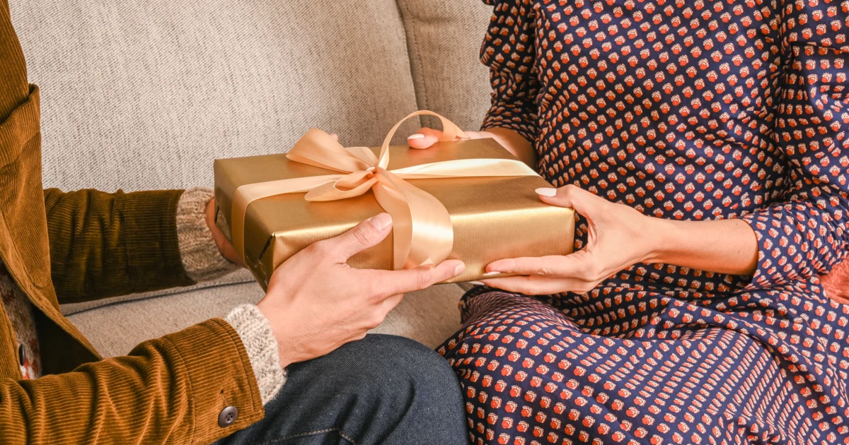 Geschenk für Ihre Mama: Besondere Ideen, die das Herz Ihrer Mutter höher schlagen lassen