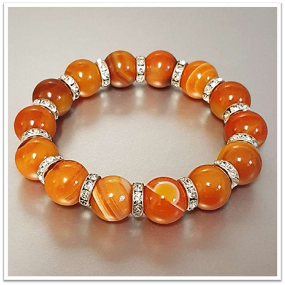 Edelsteinarmbänder – Schönheit trifft positive Energie