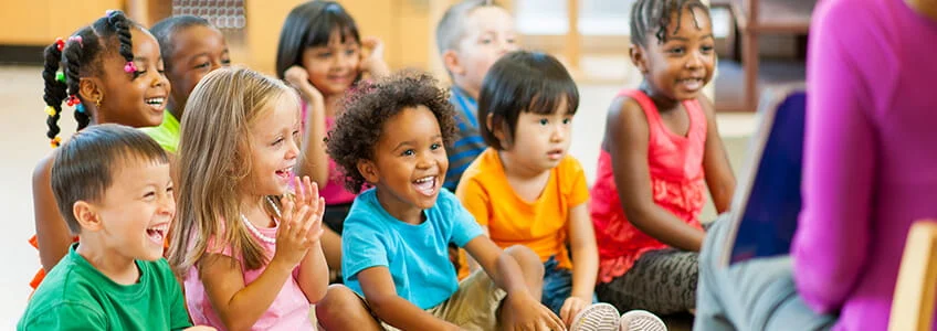 Der Einfluss von Technologie auf die Bildung von Kindern: Chancen und Herausforderungen
